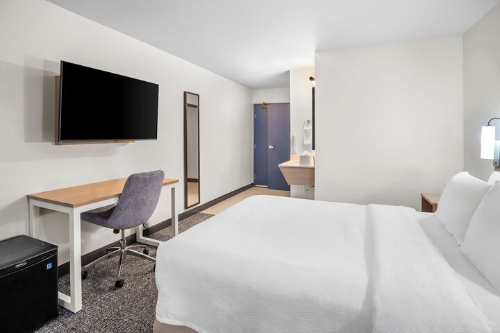 Spark by Hilton - Kent Seattle