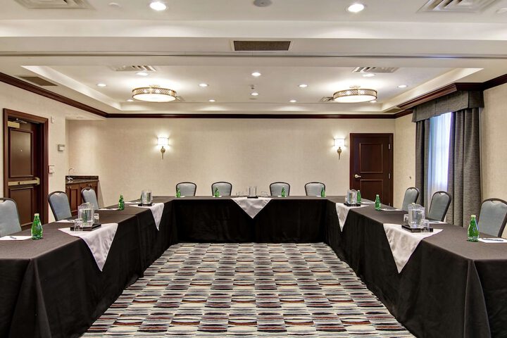 Homewood Suites by Hilton Toronto Oakville