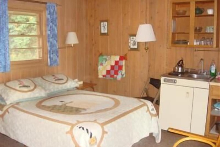 Room 110 of 155