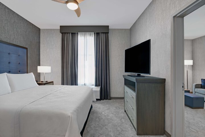 Homewood Suites by Hilton Edison Woodbridge