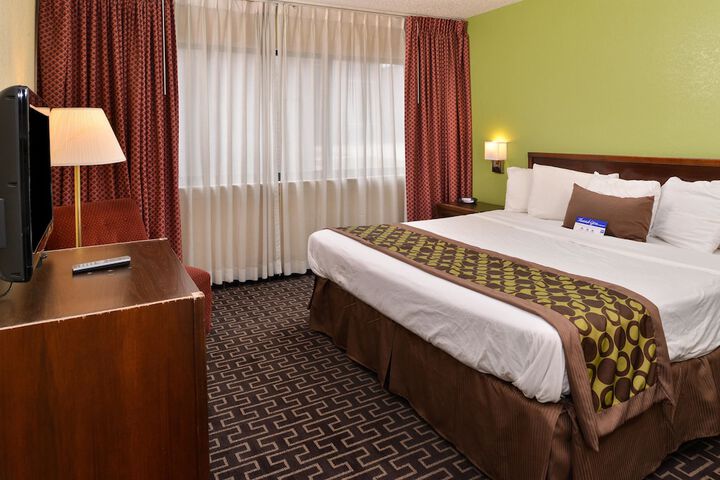 Room 21 of 24