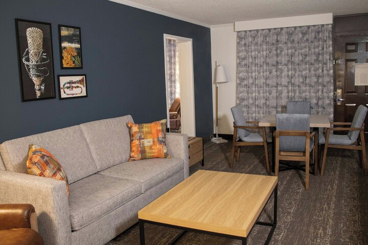 Room 7 of 20