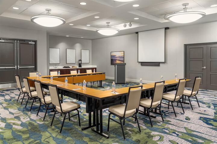 Embassy Suites by Hilton Fort Myers Estero