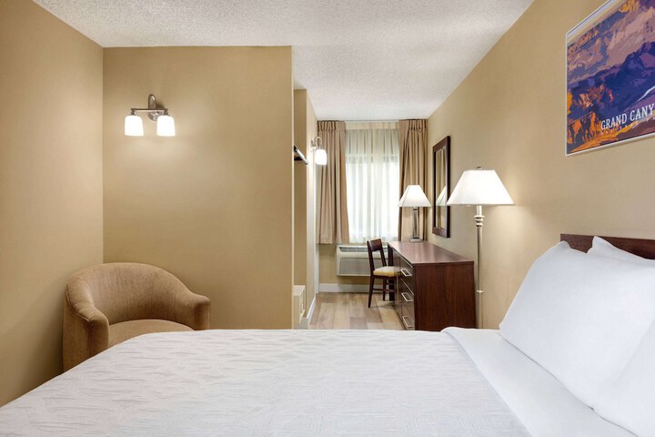 Travelodge by Wyndham Presidio San Francisco
