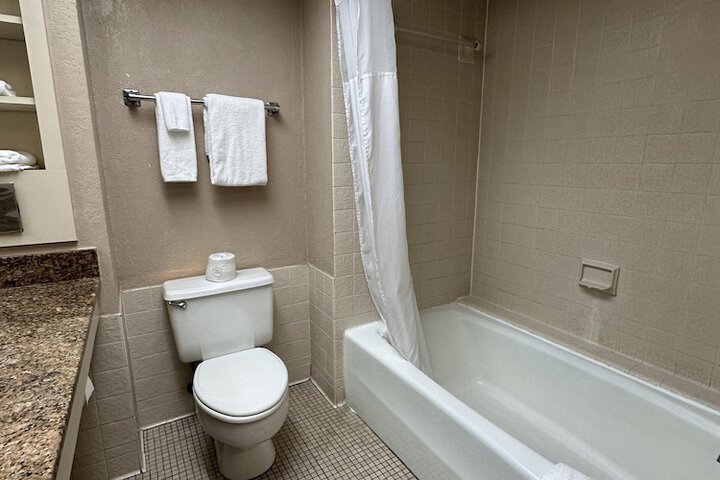 Room 46 of 71