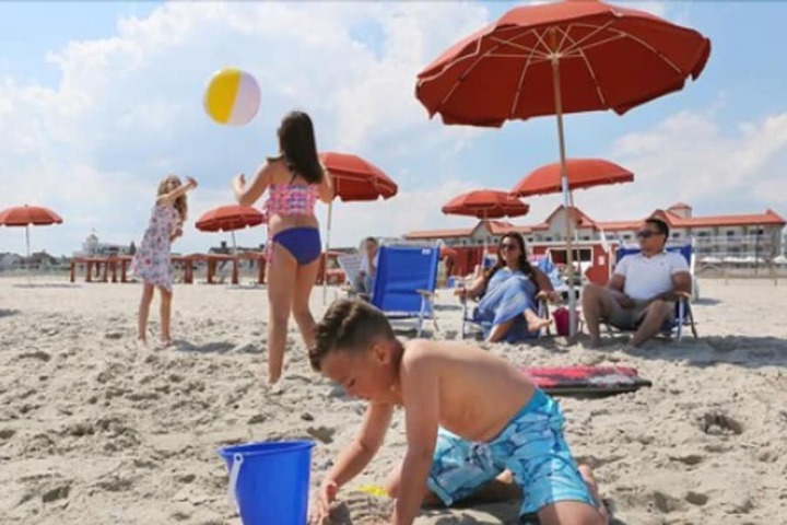 Montreal Beach Resort