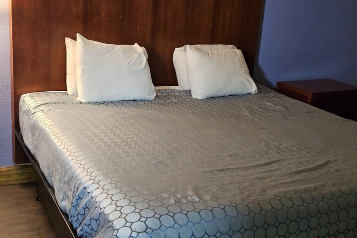 Room 44 of 86