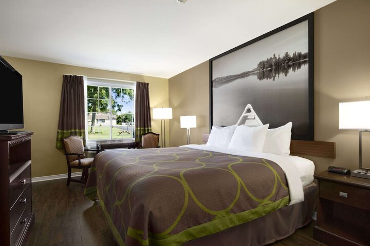Room 14 of 37