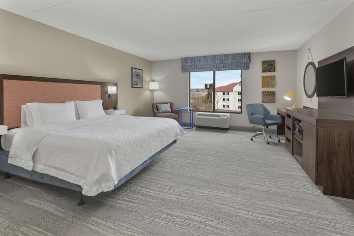 Hampton Inn & Suites Macon I-75 North