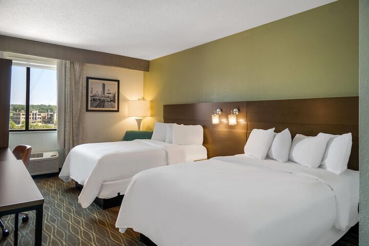Radisson Hotel Grand Rapids Riverfront