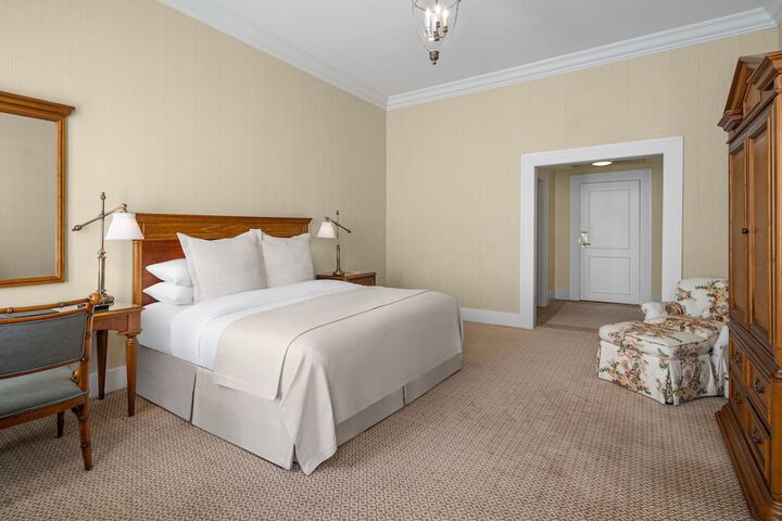 Capital Hotel