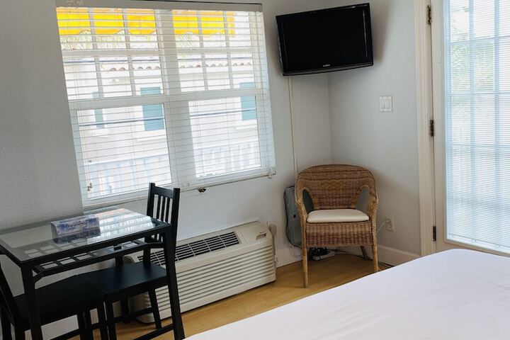 Room 113 of 158
