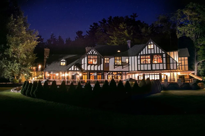 Bischwind Bed and Breakfast of the Poconos
