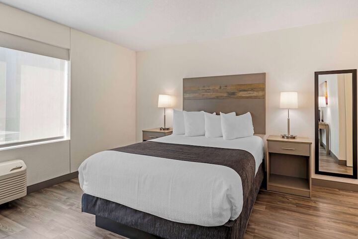 Best Western Plus Waterloo & Cedar Falls