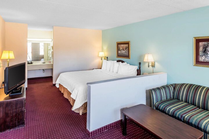 Room 31 of 34