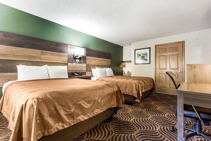 Room 20 of 35