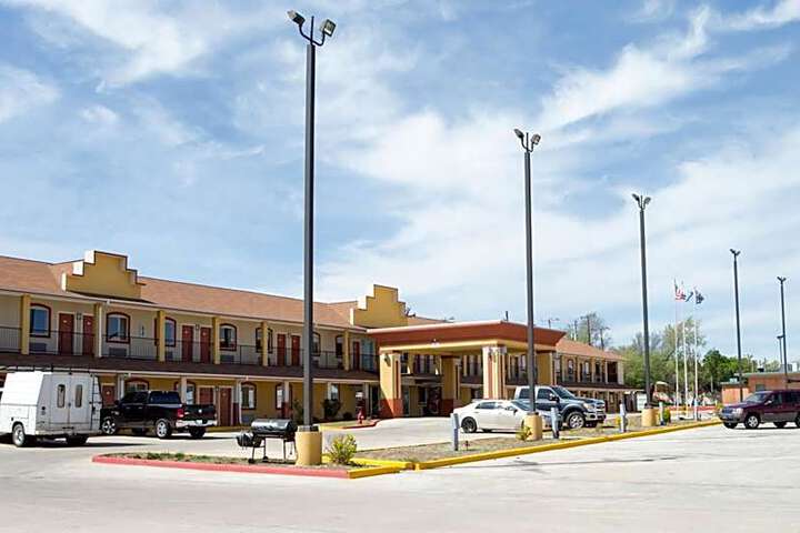 Sands Inn & Suites