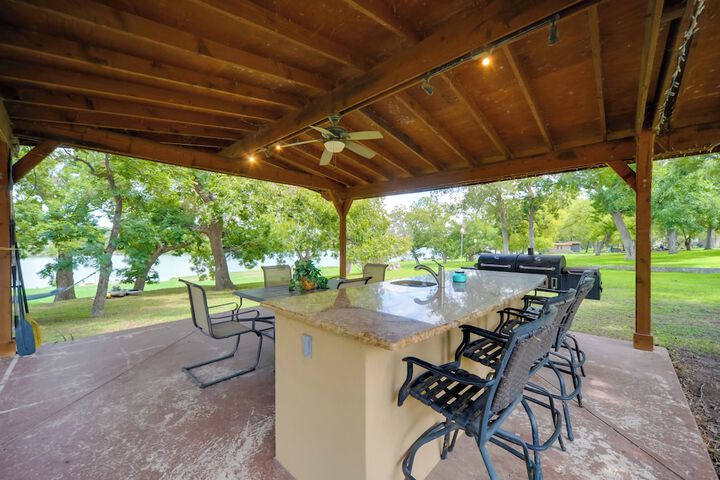 Cozy Casita & Cabana on Lake Marble Falls!