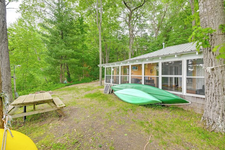 Lakefront Cabin w / Fire Pit Dock, & Boat Rental