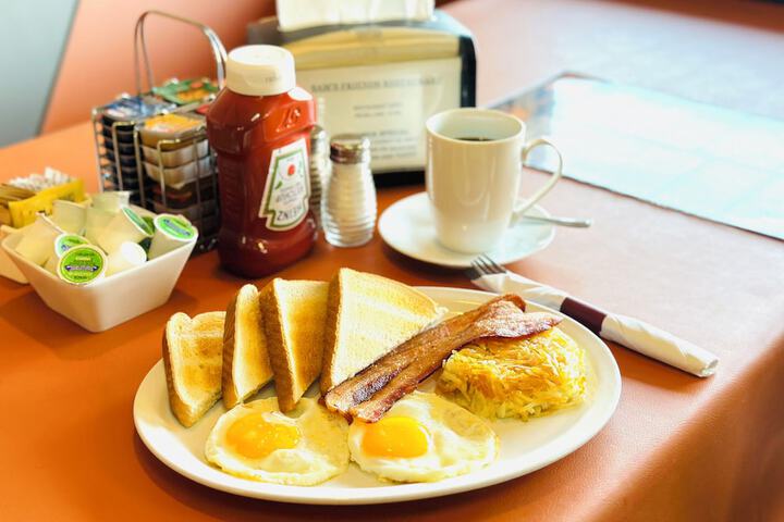 Breakfast/Coffee Service 18 of 23
