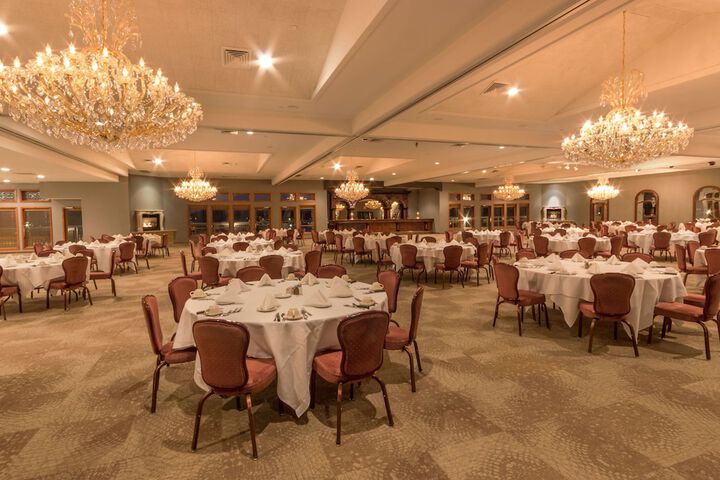 Ballroom/Hall 62 of 64