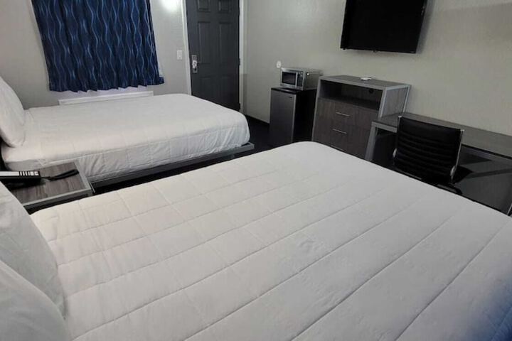 Green Country Inn