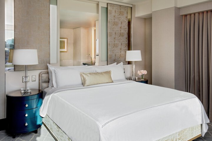 Room 43 of 159