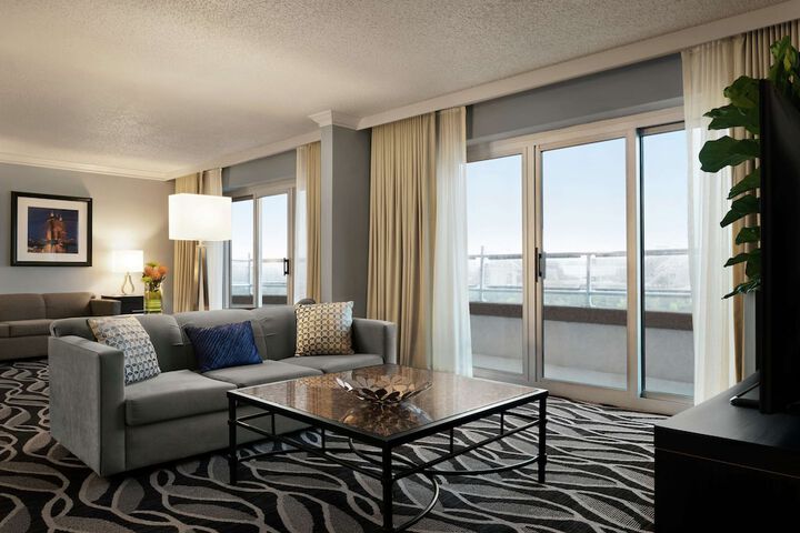 Embassy Suites by Hilton Cincinnati RiverCenter