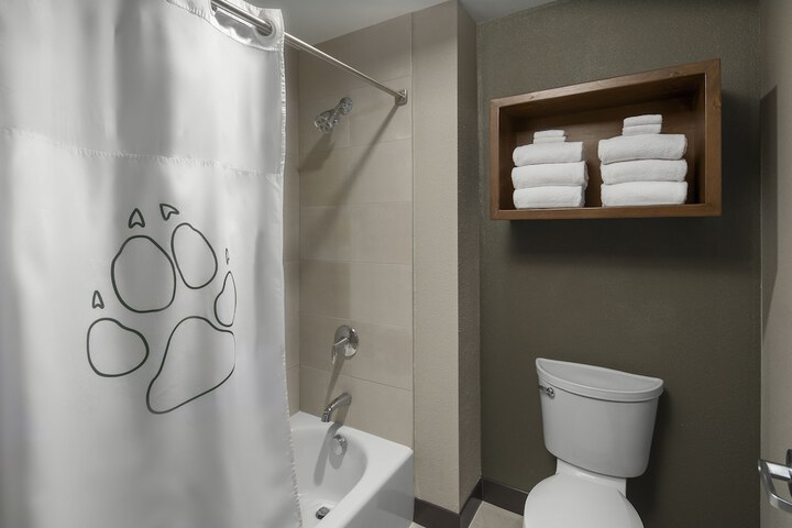 Room 15 of 71