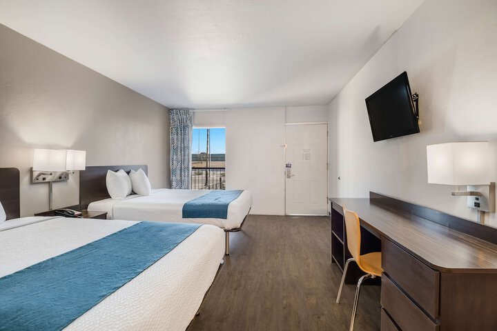 Room 17 of 30