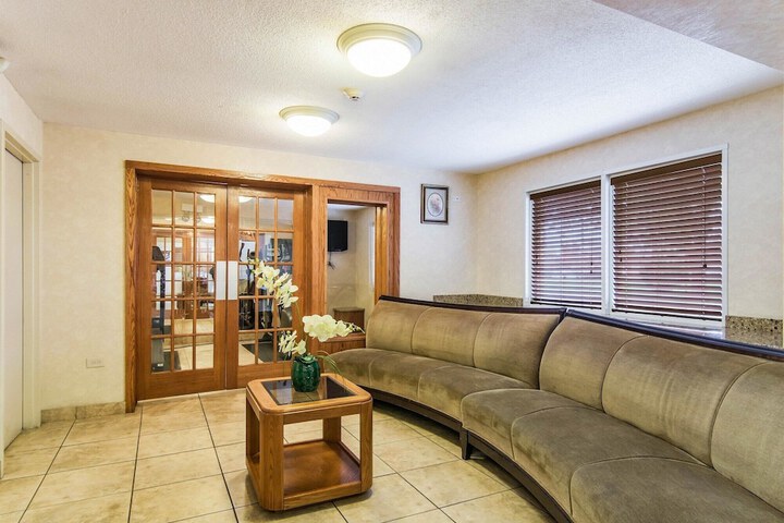Motel 6 Alsip IL