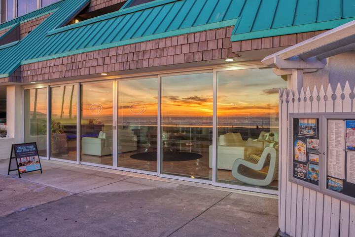SeaVenture Beach Hotel