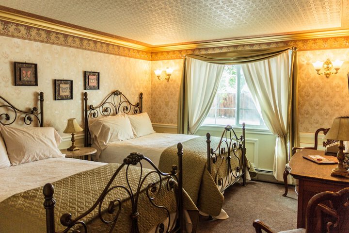 Room 54 of 223