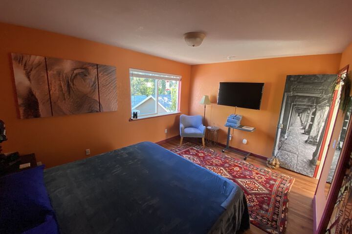 Room 16 of 48