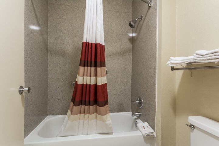 Red Roof Inn Conroe North - Willis