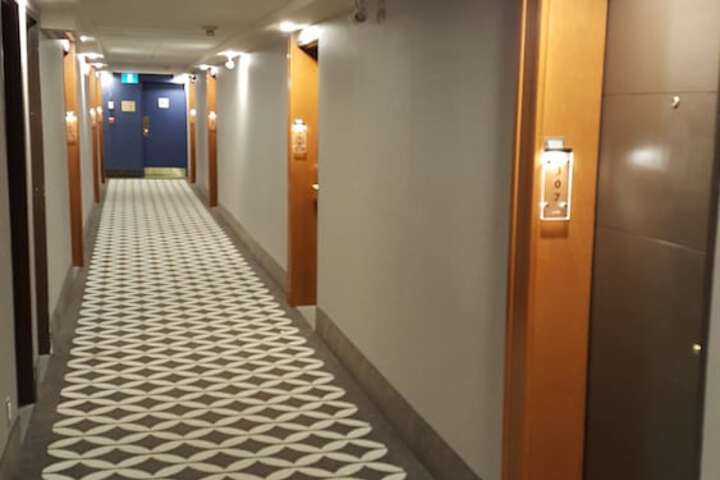 Ballroom/Hall 51 of 57