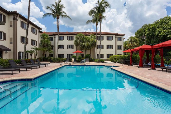 Hawthorn Extended Stay by Wyndham Naples