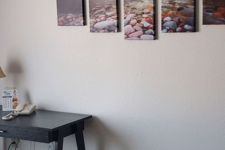 Room 84 of 188