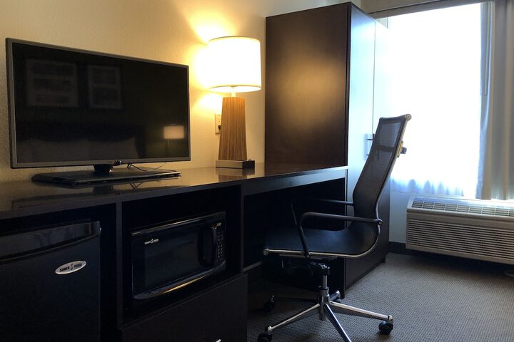 Room 53 of 72