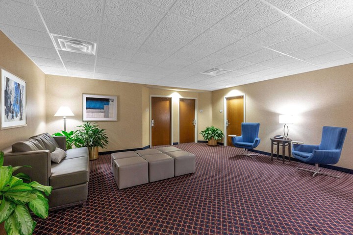 Hotel Interior 8 of 52