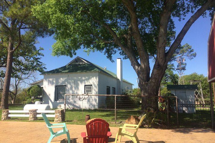 The Old Liberty Schoolhouse B & B