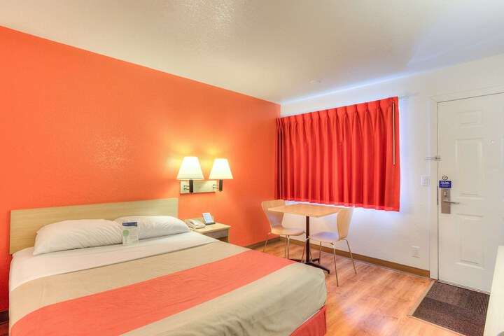 Room 19 of 31