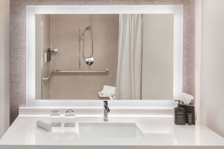 Sheraton Stonebriar Hotel