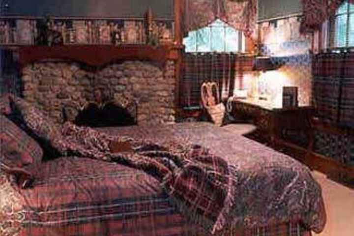 Arbor Hill Inn
