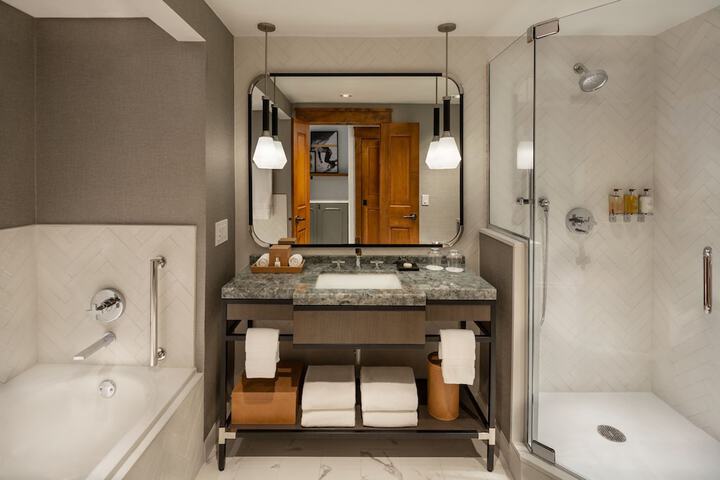 The Hythe a Luxury Collection Resort, Vail