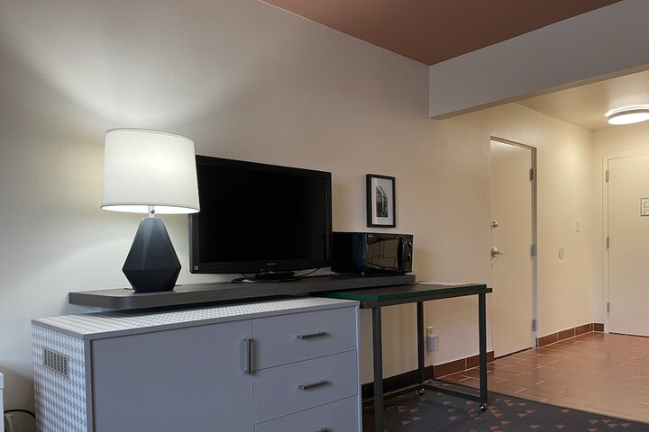 Holiday Inn Bangor by IHG