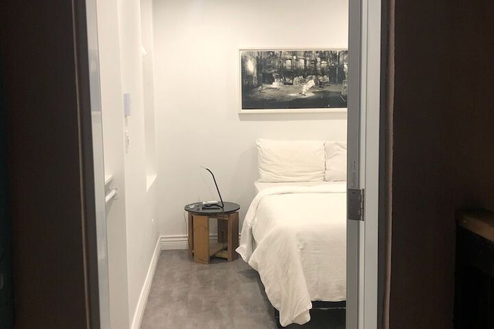 Room 67 of 133