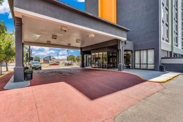 Wyndham Garden Wichita Downtown
