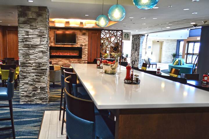 Holiday Inn & Suites Syracuse Airport - Liverpool by IHG