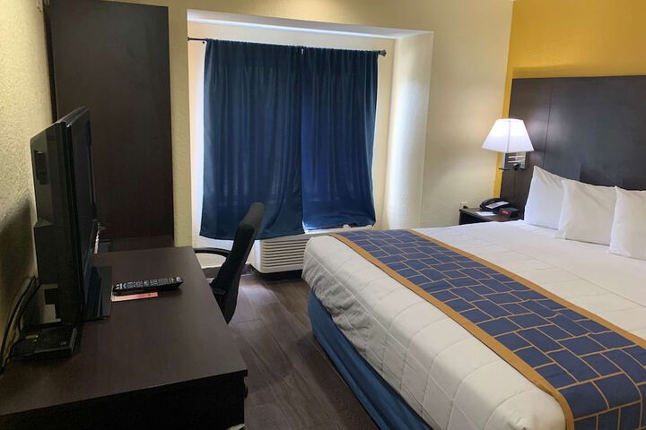 Room 68 of 95